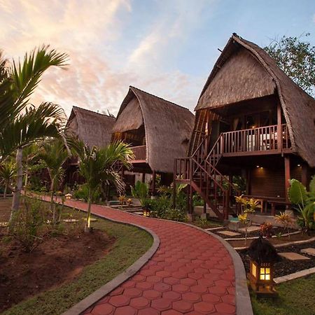 Abian Huts Dream Beach Lembongan Нуса Лембонган Екстериор снимка